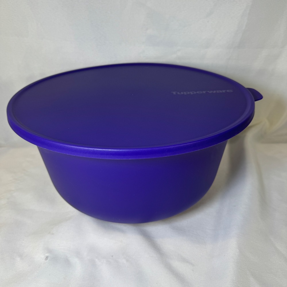 Tupperware Thatsa Mega Bowl Purple 32 Cup 7.5L Extra Large Mixing Bowl with Lid